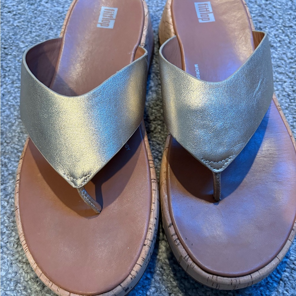 FitFlop Women's Metallic Gold Sandals